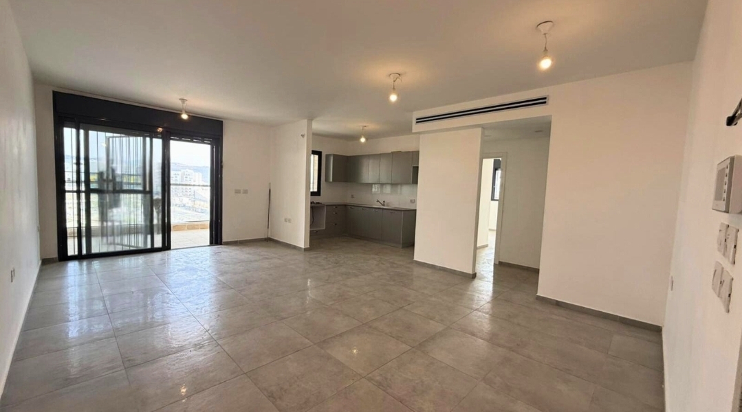 4 Room Rental Facing The Park