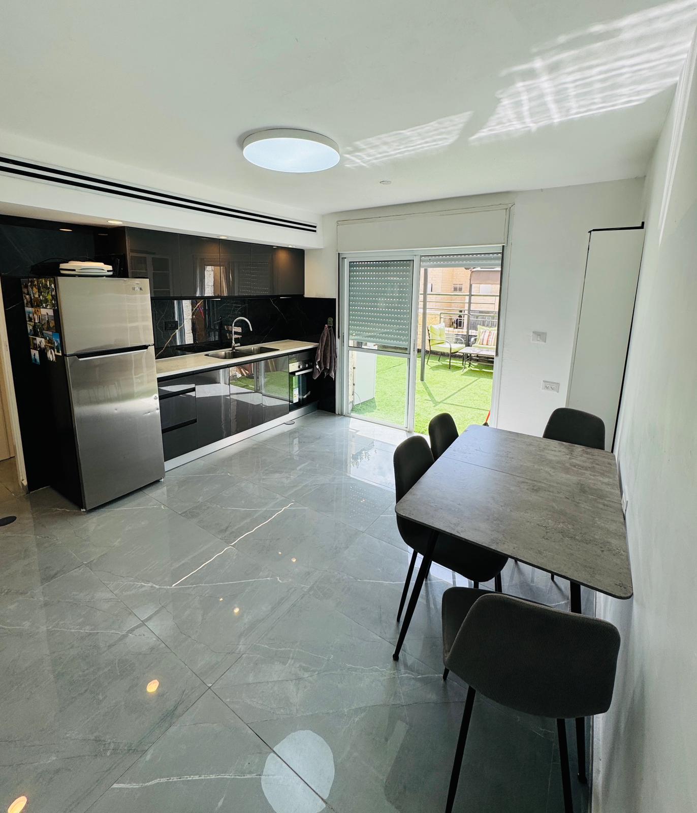 Gorgeous Little Apartment Right on Dolev + Garden!