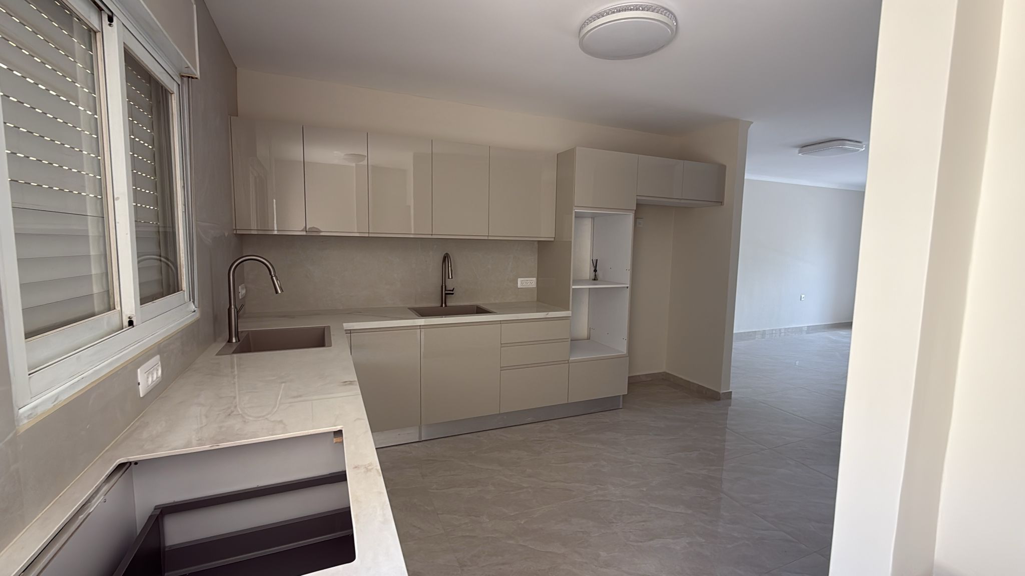 Dolev Upgraded 5 Room + Garden For Rent in Ramat Beit Shemesh A
