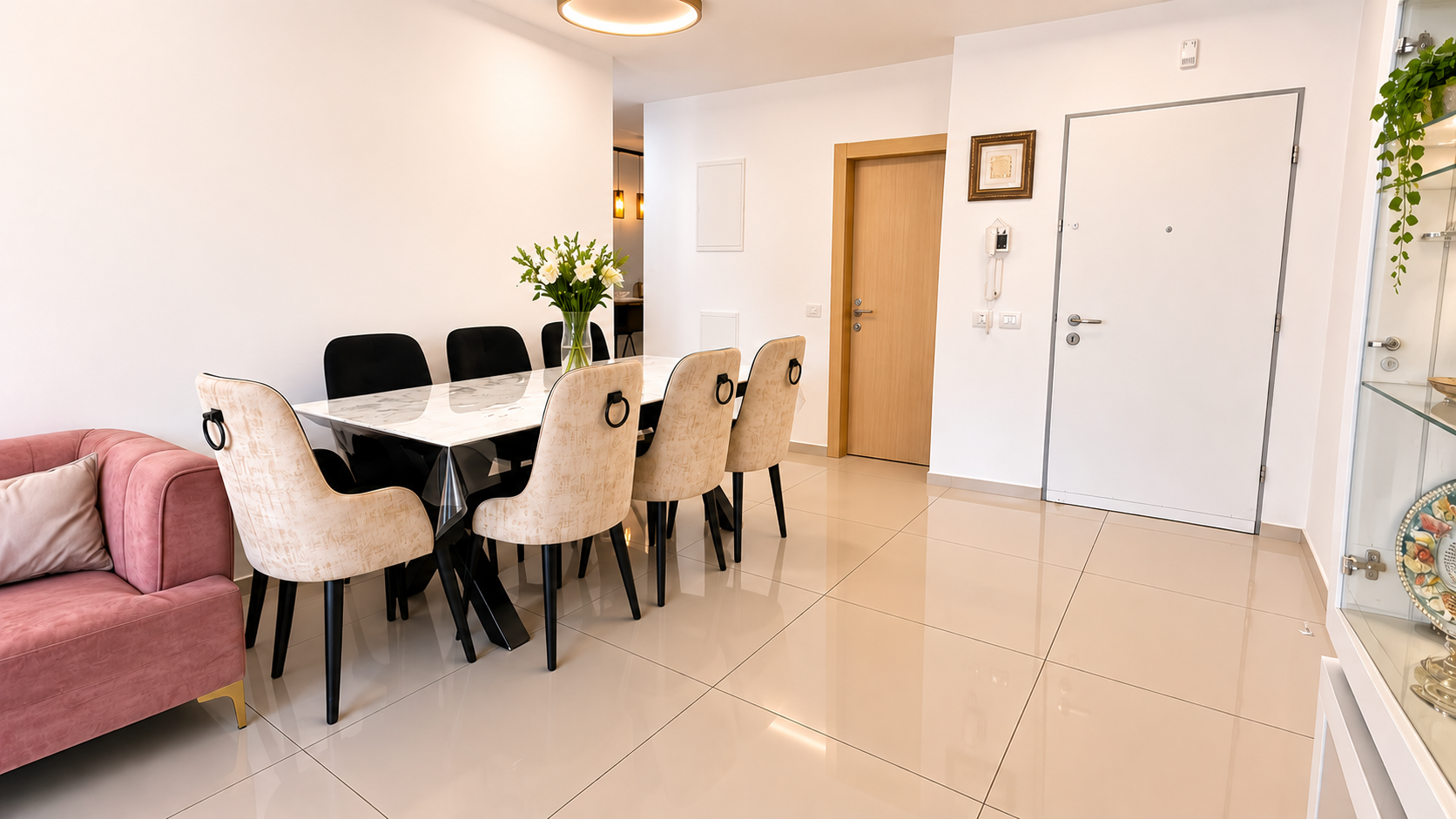 Ugraded 3-Room Apartment with Expansion Potential